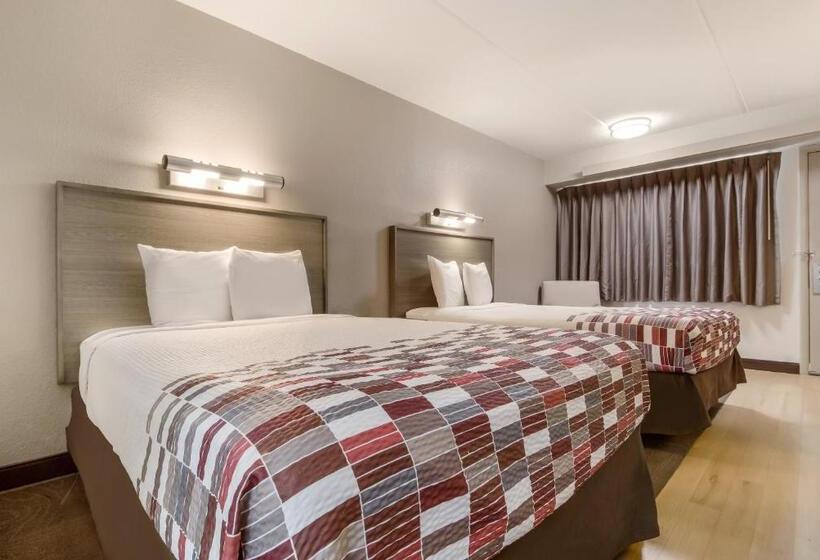 Номер Deluxe, Red Roof Inn Detroit  Farmington Hills