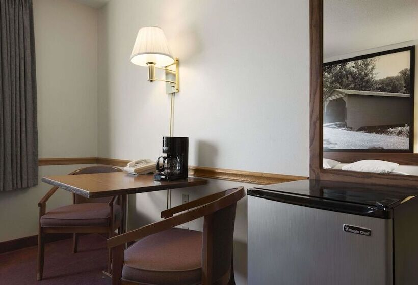 디럭스 스위트, Super 8 By Wyndham Danville