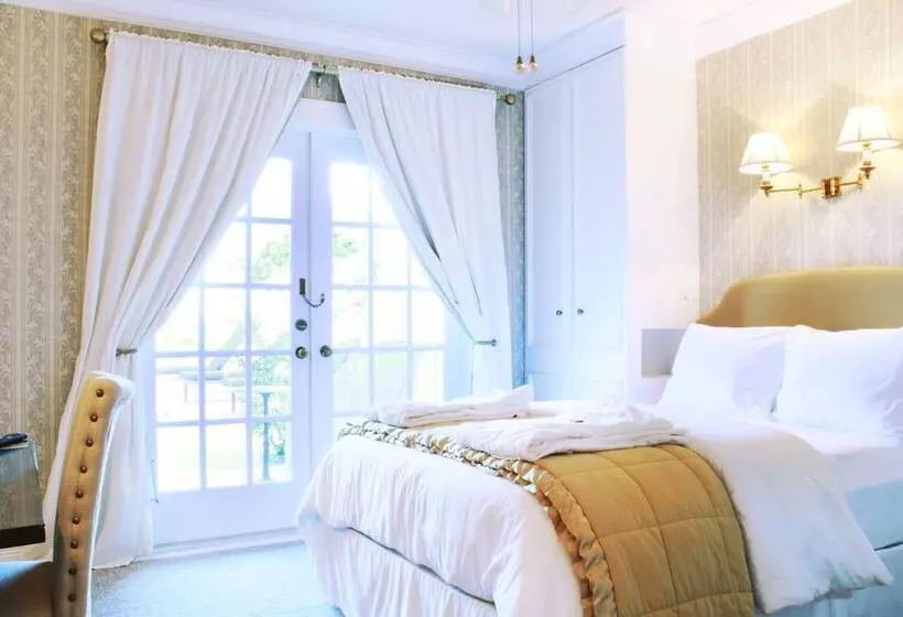 デラックスルーム, The Riverview Hotel   New Smyrna Beach