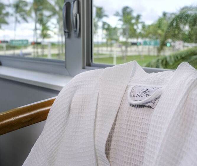 Pokój Standard 2 Łóżka Małżeńskie, Avalon