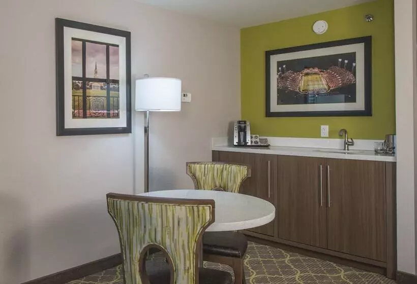 ジュニアスイート, Doubletree By Hilton Winston Salem University