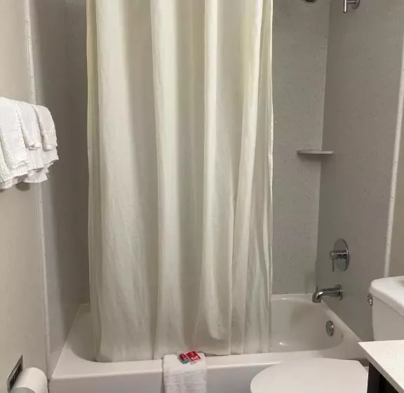 キングサイズベッドのスタンダードルーム, Econo Lodge Cartersvilleemerson Lake Point