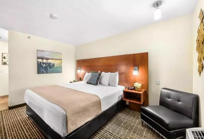 اتاق لوکس با تخت بزرگ, Ellis Island Hotel Casino & Brewery