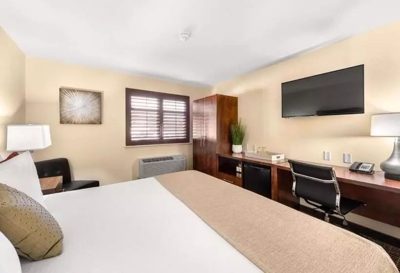 اتاق استاندارد با تخت بزرگ, Ellis Island Hotel Casino & Brewery