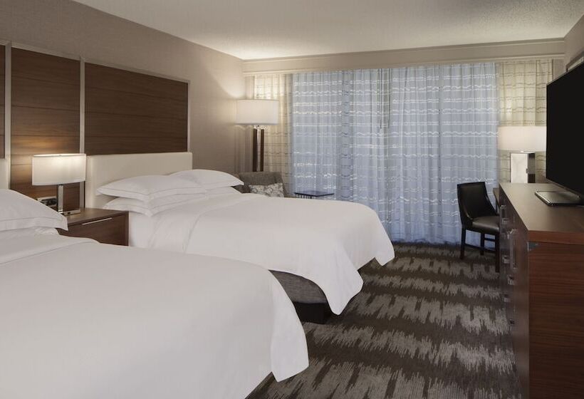 غرفه قياسيه سريرين مزدوجين, Hilton Tampa Airport Westshore