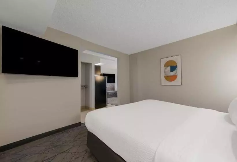 身障者適用スイートルーム, Holiday Inn Express Hotels  Hampton, An Ihg