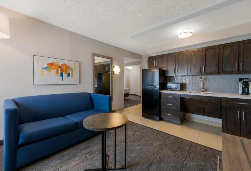 适合残疾人士使用的套间, Holiday Inn Express Hotels Hampton, An Ihg