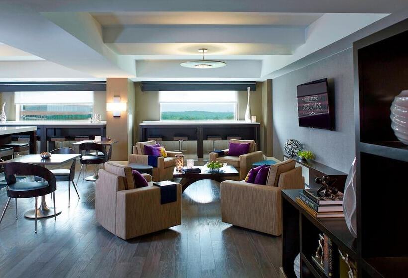Клубный номер с видом, Renaissance Atlanta Waverly Hotel & Convention Center