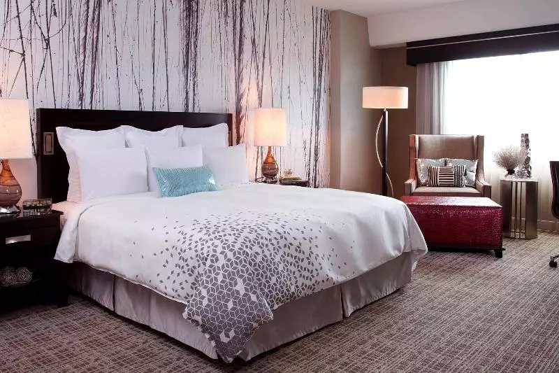 キングサイズベッドのスタンダードルーム, Renaissance Atlanta Waverly Hotel & Convention Center