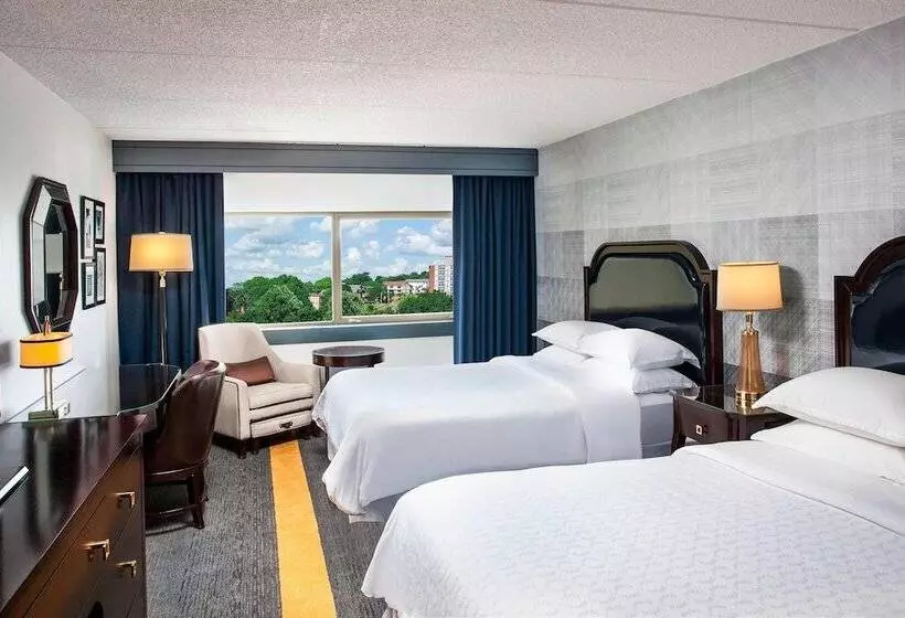 اتاق کلاب, Sheraton Syracuse University & Conference Center