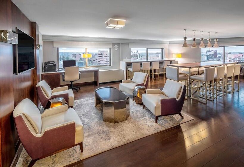 クラブルーム, Sheraton Syracuse University  & Conference Center