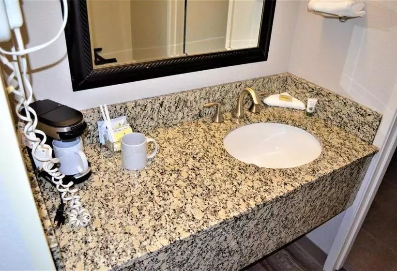 キングサイズベッドのスタンダードルーム, Columbia River Hotel, Ascend Hotel Collection