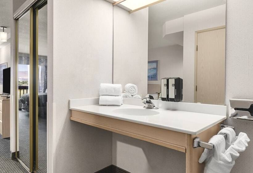 Люкс Адаптированный для Инвалидов, Columbia River Hotel, Ascend Hotel Collection