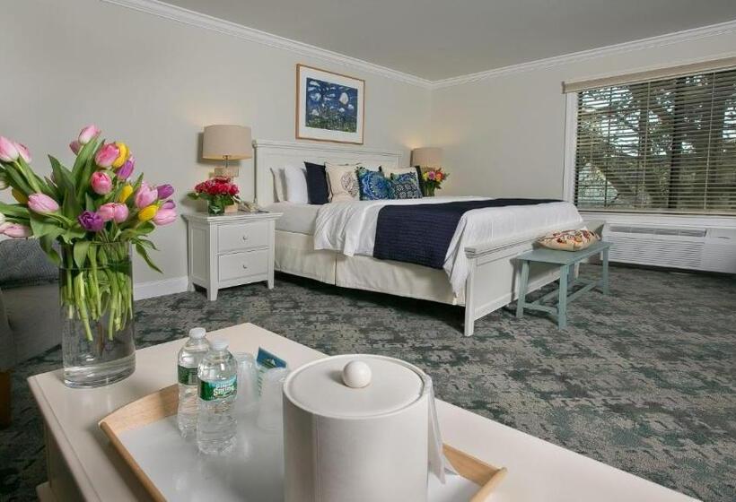 キングサイズベッドのスーペリアルーム, Southampton Inn