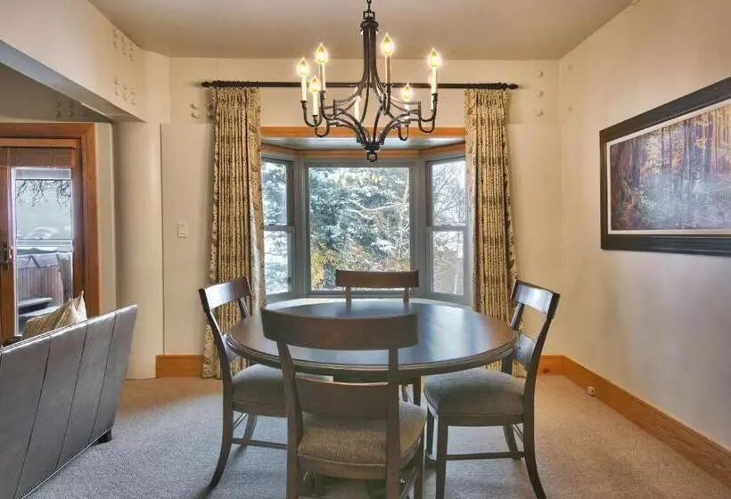 سوئیت دلوکس 2 خوابه, Stein Eriksen Lodge Deer Valley