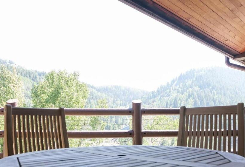 جناح, Stein Eriksen Lodge Deer Valley