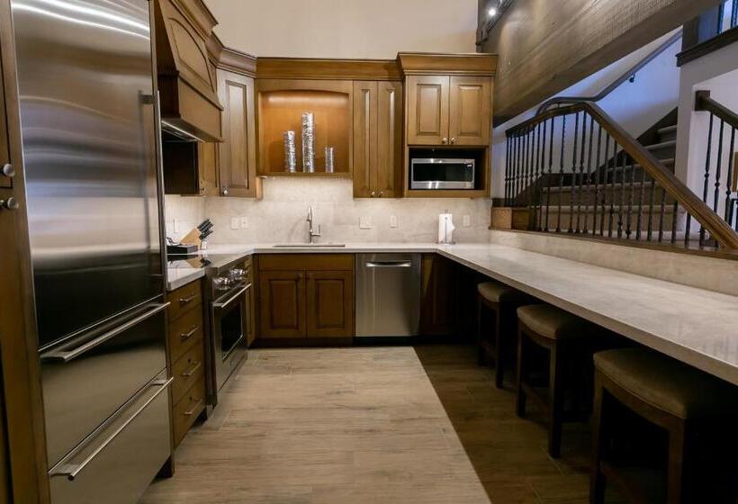 غرفة قياسية رباعية, Stein Eriksen Lodge Deer Valley