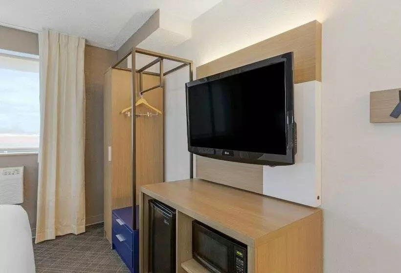 2ダブルベッドのスタンダードルーム, Comfort Inn Detroit Troy
