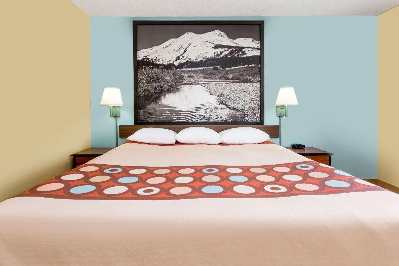 חדר סטנדרט עם מיטת קינג, Super 8 By Wyndham Dillon/breckenridge Area