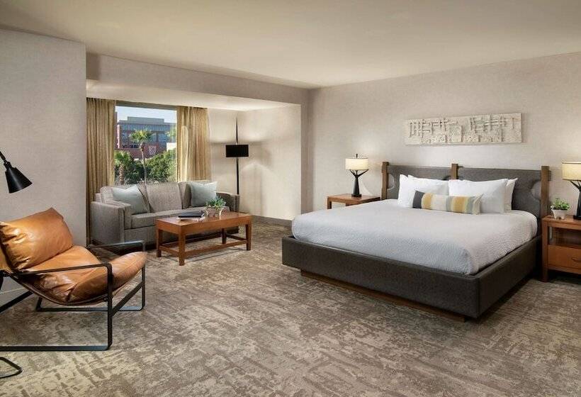 디럭스 룸, Tempe Mission Palms, A Destination By Hyatt