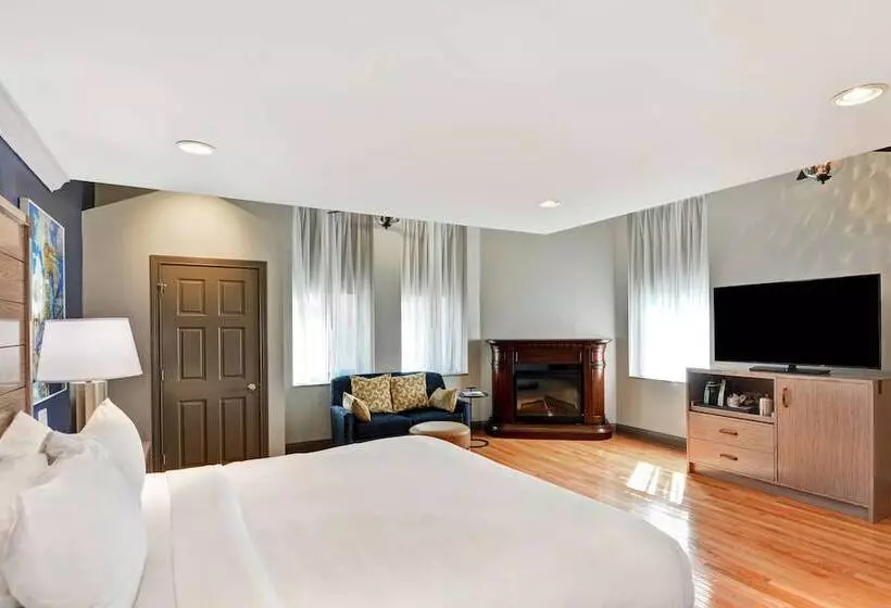プレミアムルーム, The Cincinnatian Hotel Curio Collection By Hilton