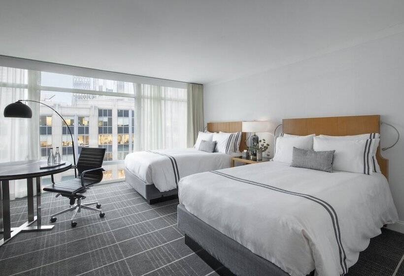 标准间, The Colonnade