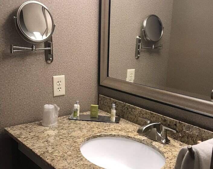 套房, The Strathallan Rochester Hotel & Spa   Doubletree By Hilton