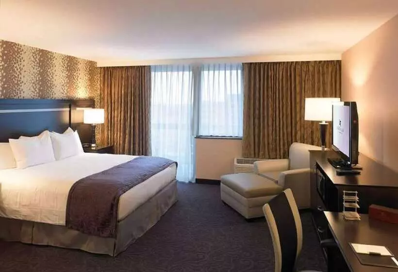 スイート, The Strathallan Rochester Hotel & Spa   Doubletree By Hilton