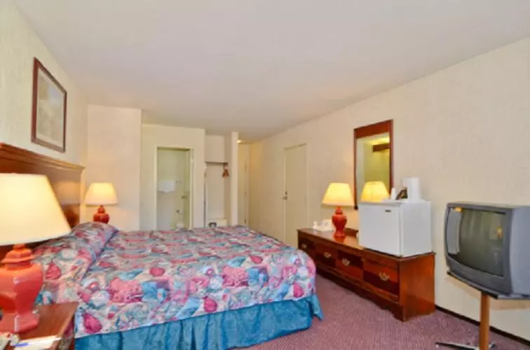 اتاق استاندارد با تخت دو نفره بزرگ, America S Best Value Inn Of Novato