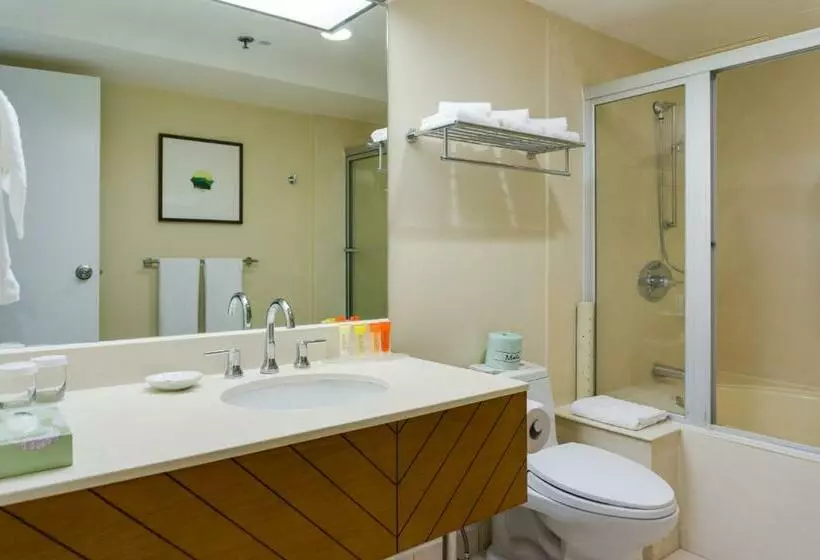 سوئیت جونیور با آشپزخانه, Oasis Hotel Waikiki