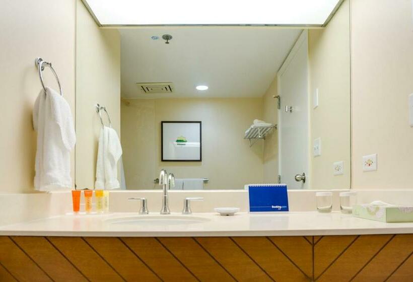 جناح جونيور مزود بمطبخ, Oasis Hotel Waikiki