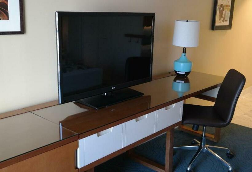 جناح جونيور مزود بمطبخ, Oasis Hotel Waikiki