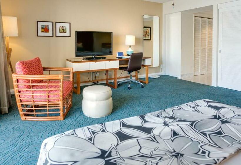سوییت جونیور, Oasis Hotel Waikiki