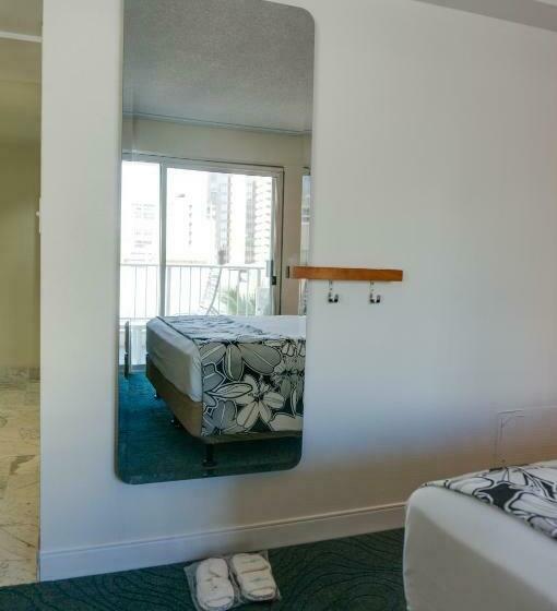 جناح جونيور, Oasis Hotel Waikiki