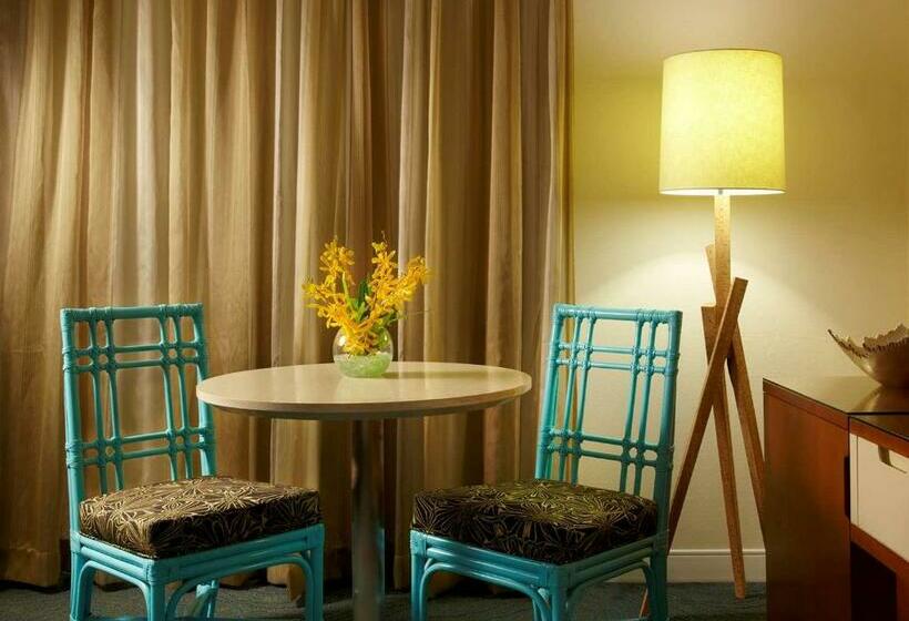 جناح, Oasis Hotel Waikiki