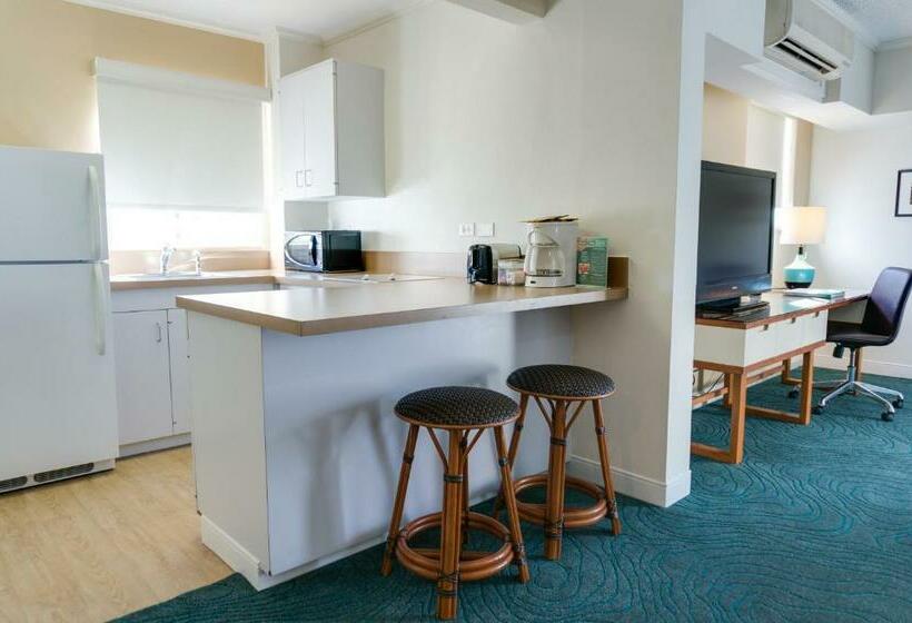 جناح, Oasis Hotel Waikiki