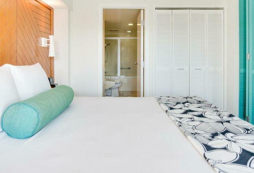 جناح, Oasis Hotel Waikiki