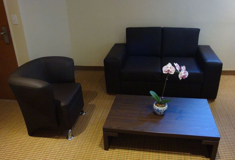 سوییت, Continental Altamira