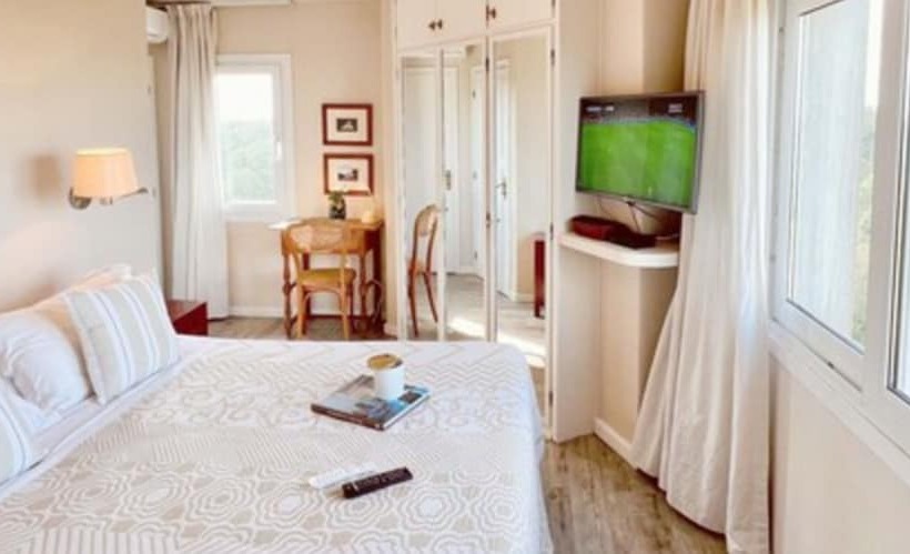 اتاق کلاسیک با چشمانداز دریا, L Auberge