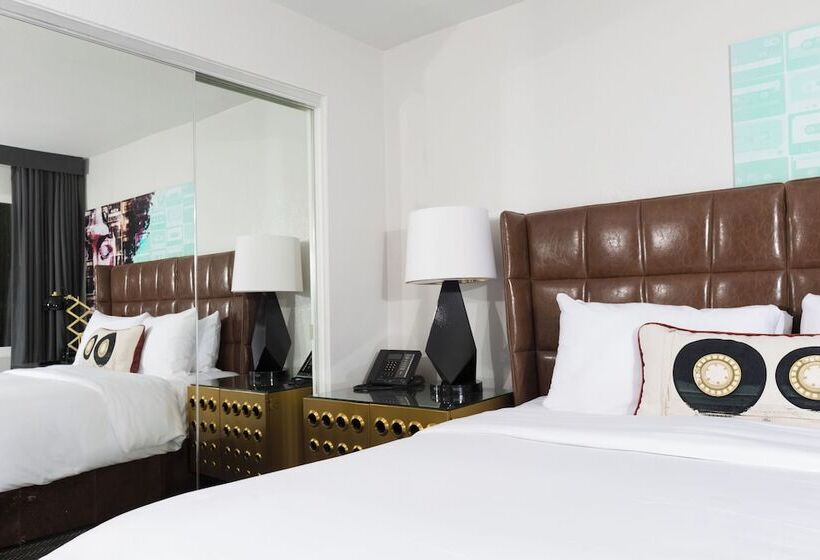 Люкс Повышенной Комфортности, Montrose At Beverly Hills