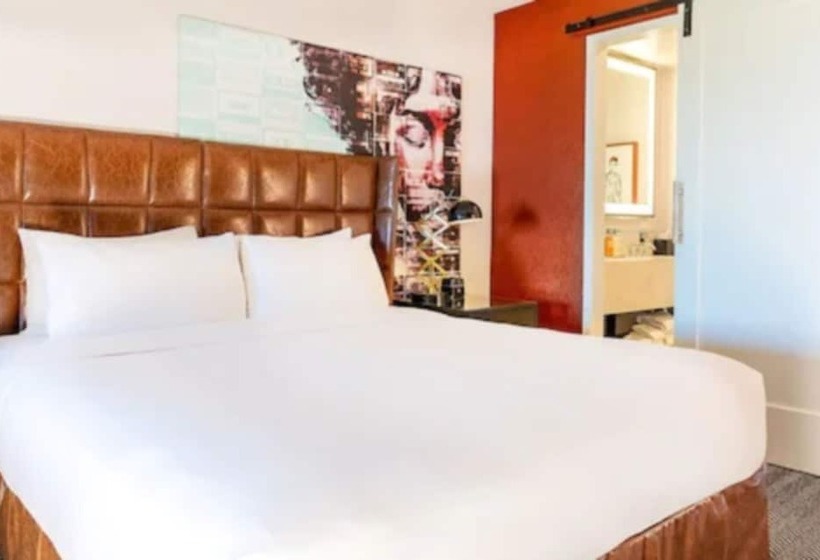 Люкс Вид на Город, Montrose At Beverly Hills