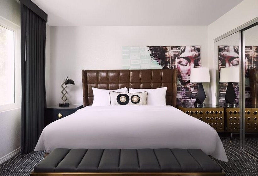 Люкс Адаптированный для Инвалидов, Montrose At Beverly Hills