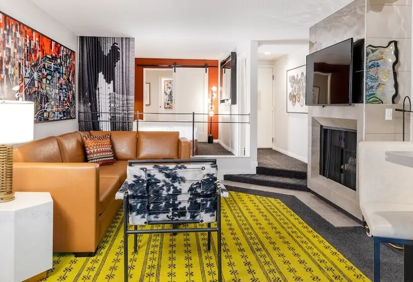 Люкс Премиум, Montrose At Beverly Hills