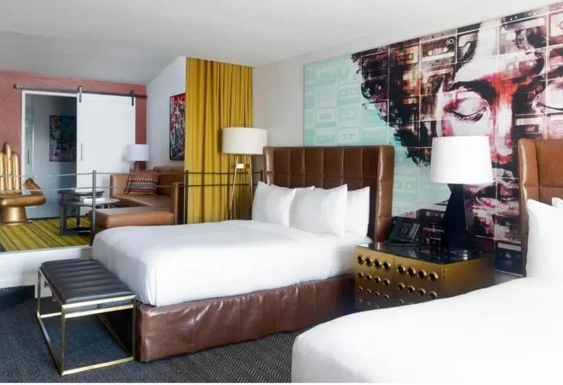 Люкс Кровать Квин, Montrose At Beverly Hills