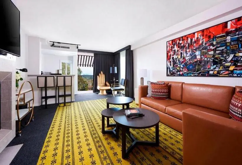 Люкс Кровать Квин, Montrose At Beverly Hills