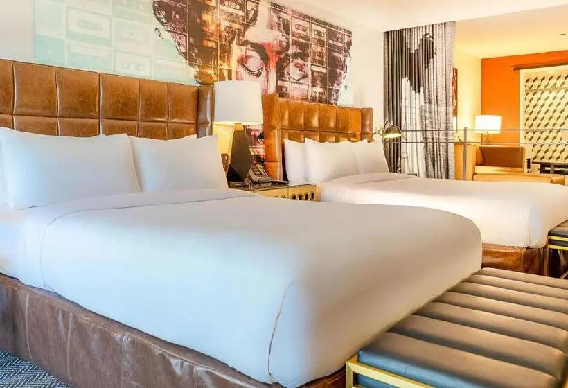 Люкс Кровать Квин, Montrose At Beverly Hills