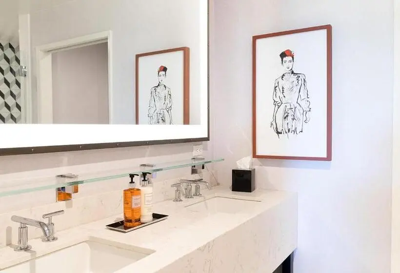 Люкс Кровать Кинг, Montrose At Beverly Hills