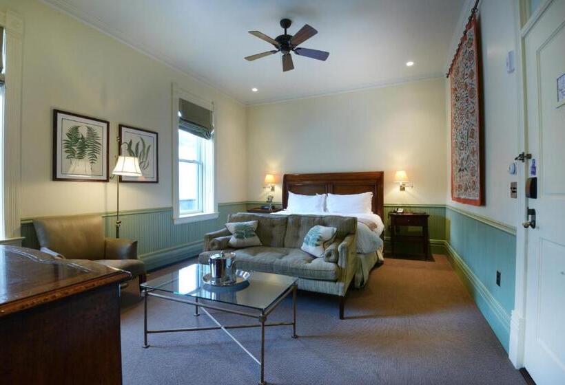 Номер Deluxe Кровать Кинг Вид на Город, New Sheridan