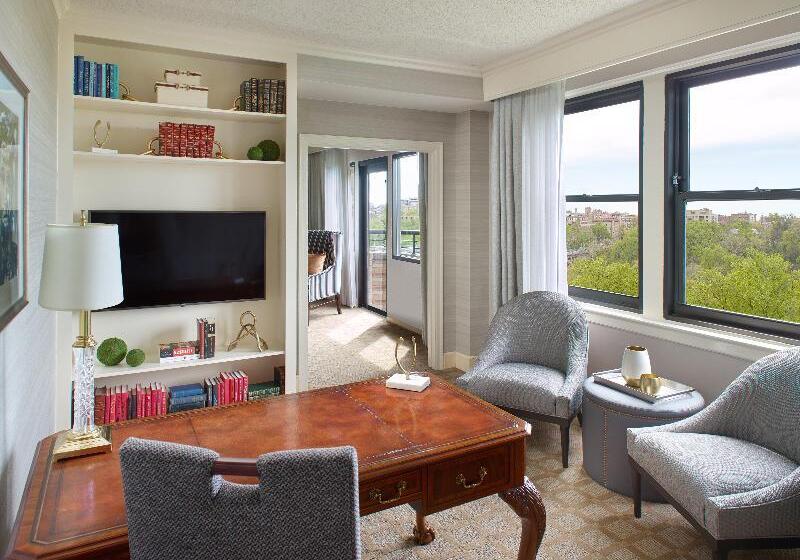 Номер Премиум, Omni Shoreham