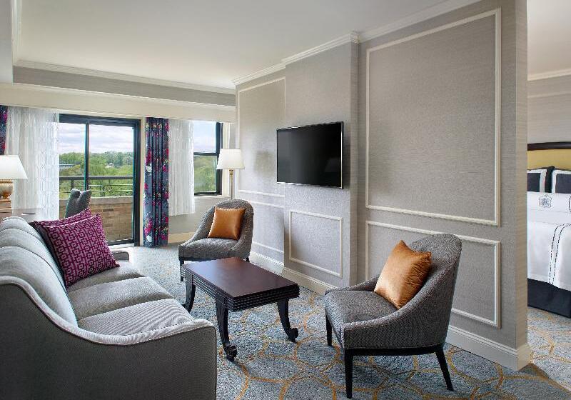 클래식 스위트, Omni Shoreham